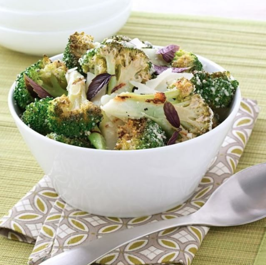 Time needed to prep and cook this grilled broccoli recipe? 15 minutes. 