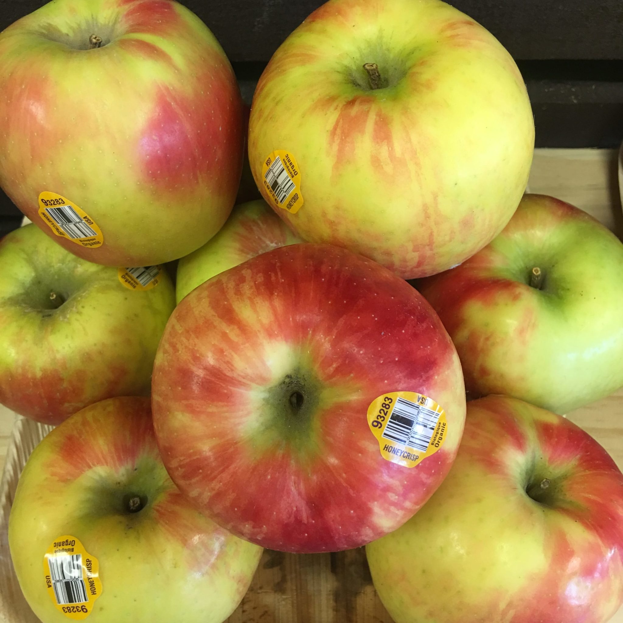 pacific-rose-apples-organic-apples-san-diego-fruit-delivery